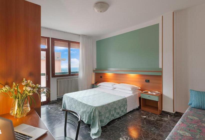 חדר סטנדרט לארבעה, Europeo