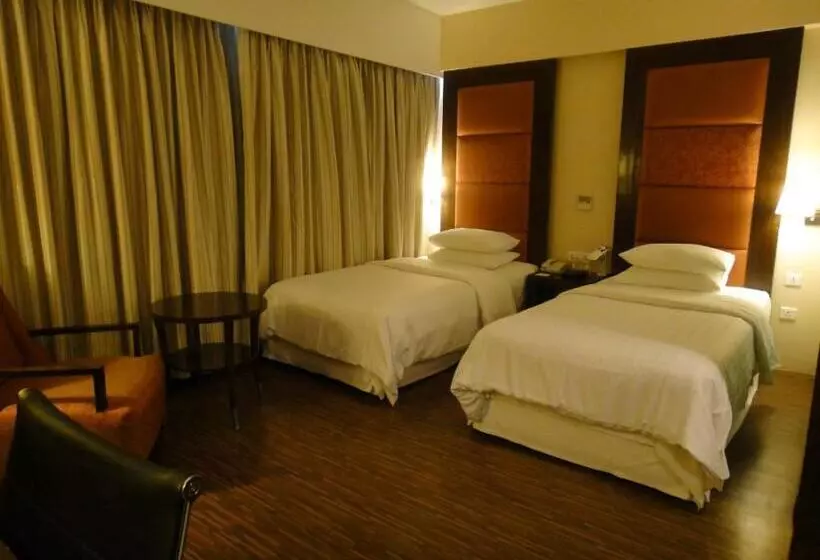 デラックスルーム, Four Points By Sheraton Ahmedabad