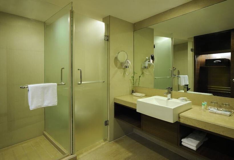 Люкс, Four Points By Sheraton Ahmedabad