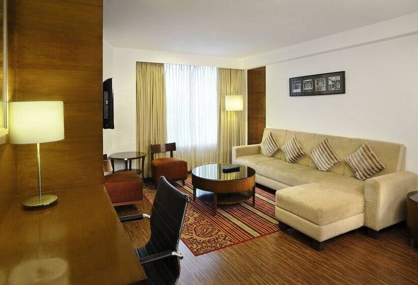 Люкс, Four Points By Sheraton Ahmedabad