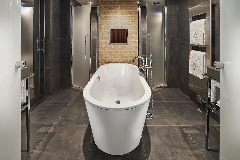 Номер Superior, Four Points By Sheraton Ahmedabad