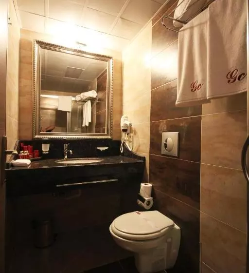 Economy Room