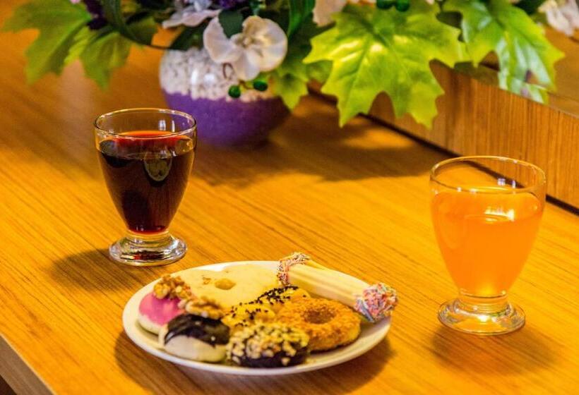 اتاق استاندارد سه نفره, Grand Rosa