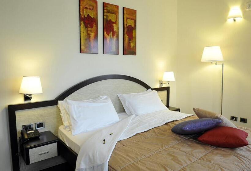 سوییت جونیور, Gullo