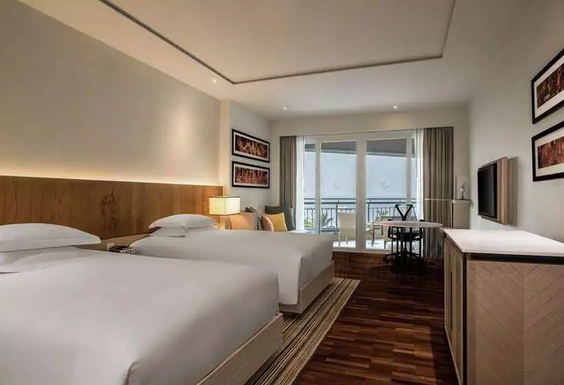 オーシャンビューのプレミアムルーム。, Hilton Haikou Meilan