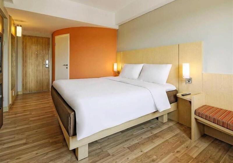 Standardrum Havsutsikt, Ibis Padang