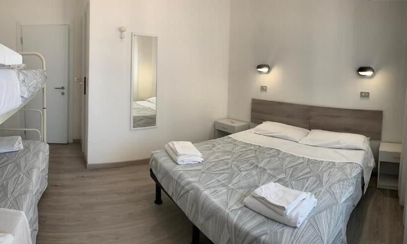 اتاق استاندارد چهار تخته, Laika