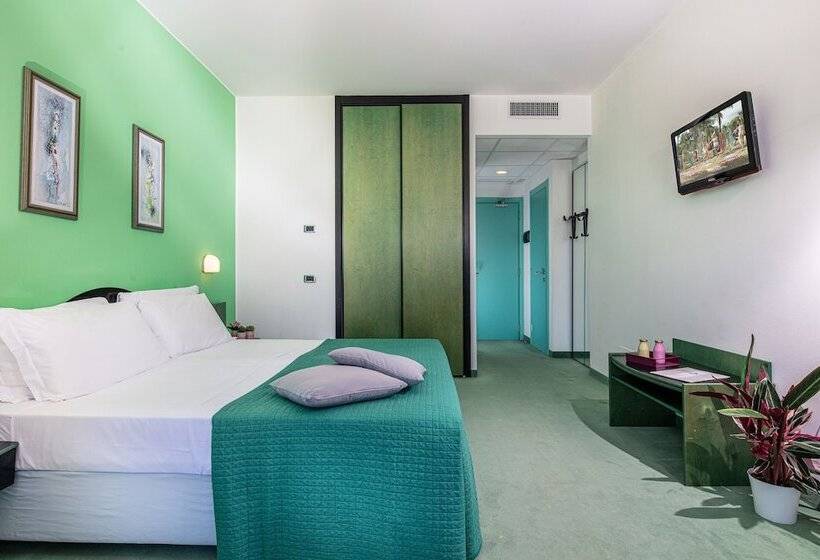 컴포트 룸, Medusa Splendid