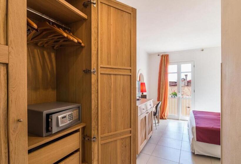 Классический Номер, Nic