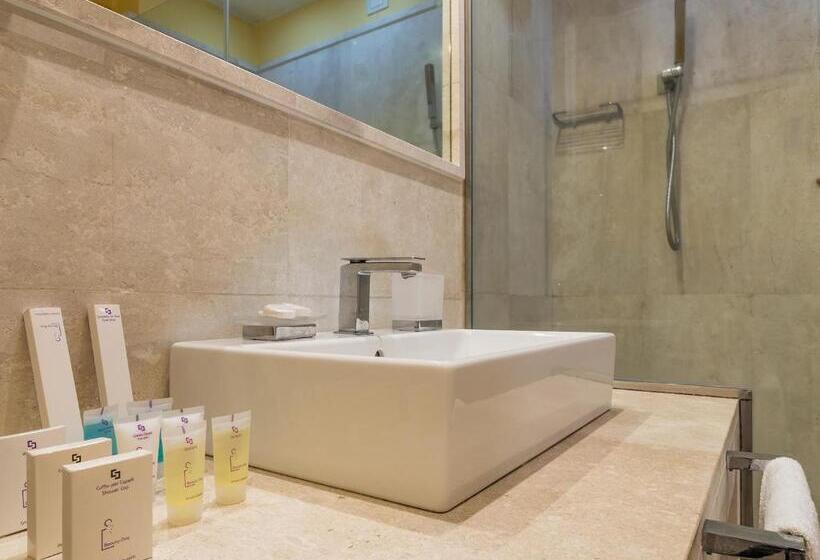 Классический Номер, Nic