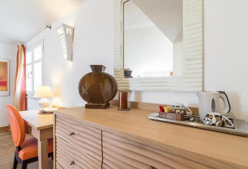 Люкс с Террасой, Nic