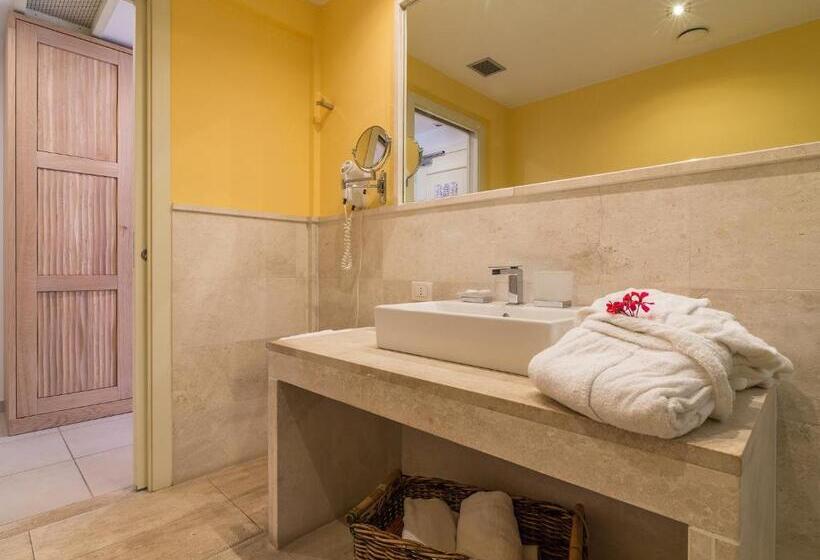 Номер Economy, Nic