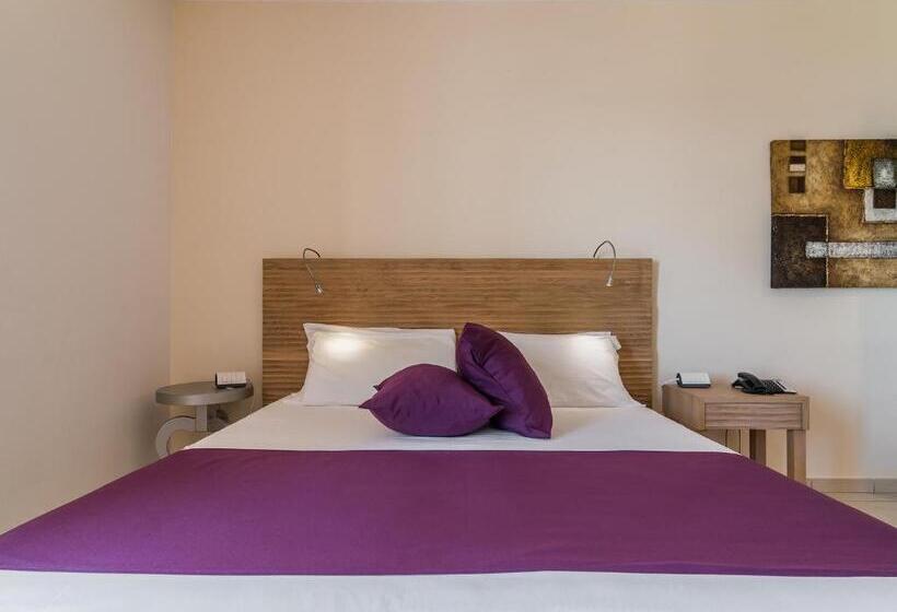 Номер Economy, Nic