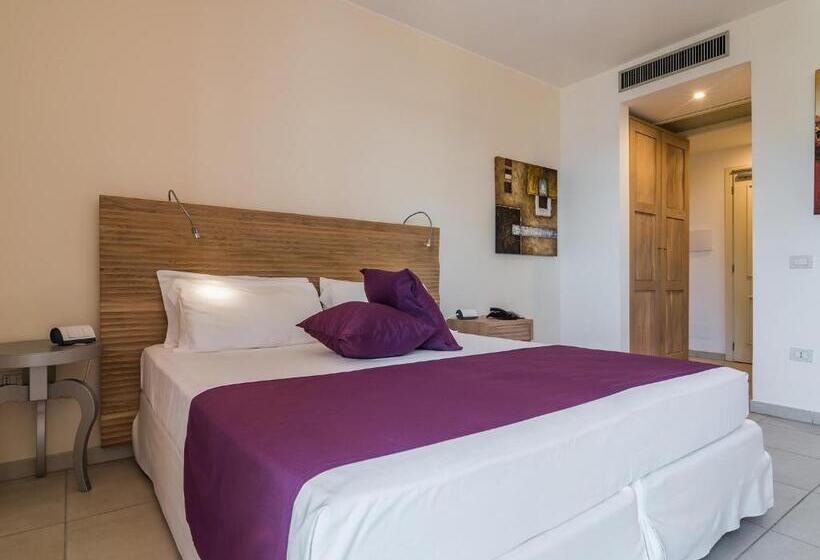 Номер Economy, Nic