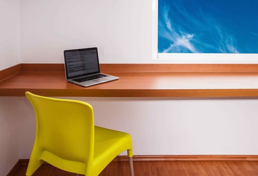 Номер Superior, One Queretaro Aeropuerto