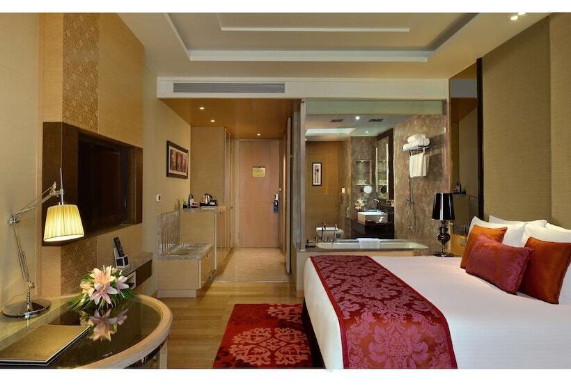 수피리어 룸, Radisson Blu Jaipur