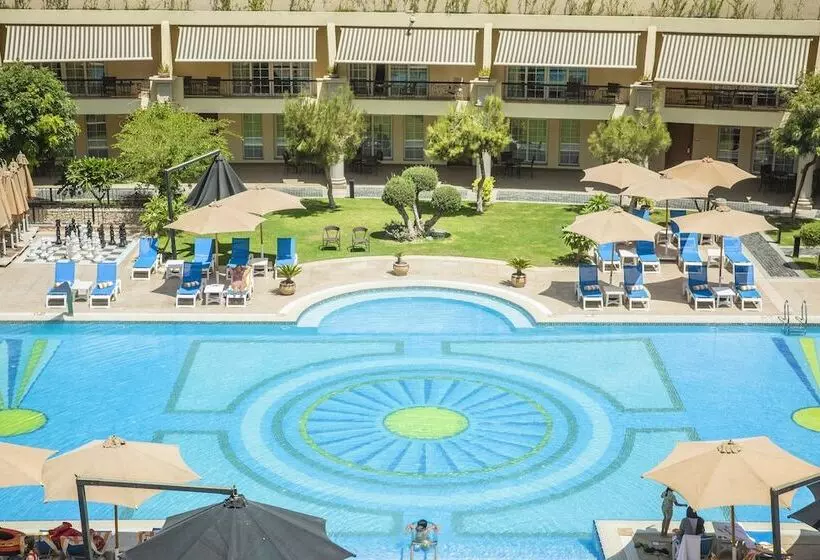 سوییت اجرایی, Renaissance Cairo Mirage City