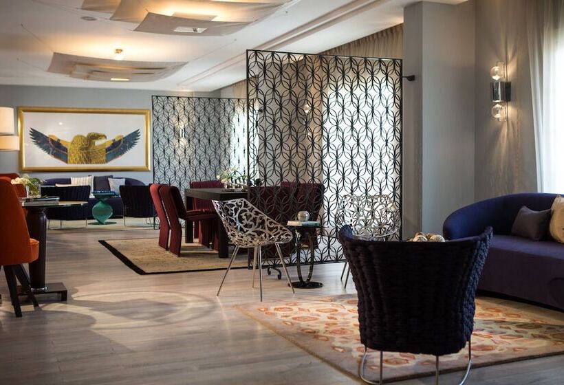 سوئیت اجرایی با تخت کینگ, Renaissance Cairo Mirage City