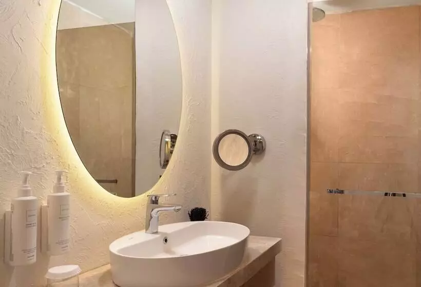 インサイドのスーペリアルーム, Swissôtel Living Bodrum