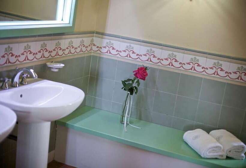 سوییت, Tenuta Monacelli Lecce