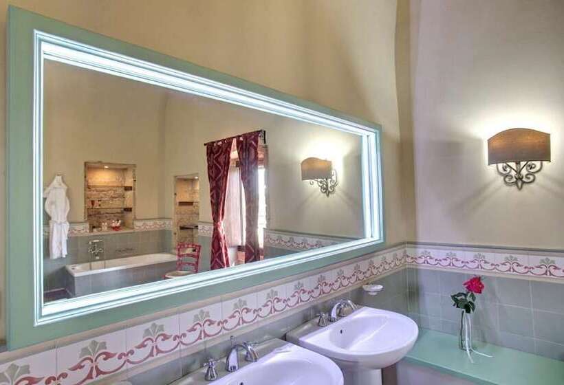 سوییت, Tenuta Monacelli Lecce