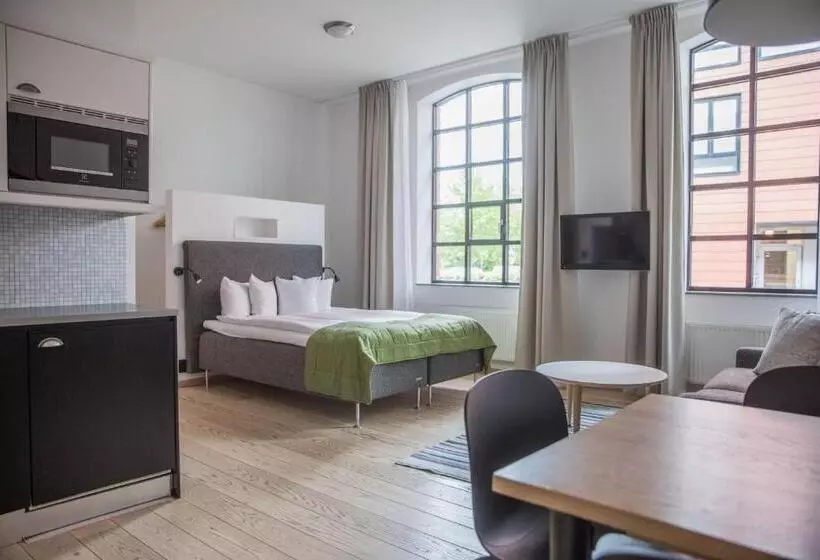 スタンダードスタジオ, The More Hotel Lund