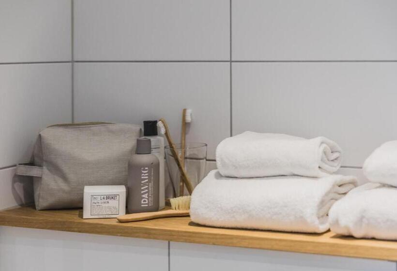 高级工作室, The More Hotel Lund