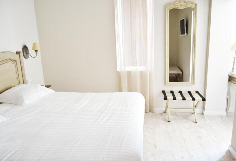 标准三人间, The Originals Boutique, Hôtel Les Poèmes De Chartres