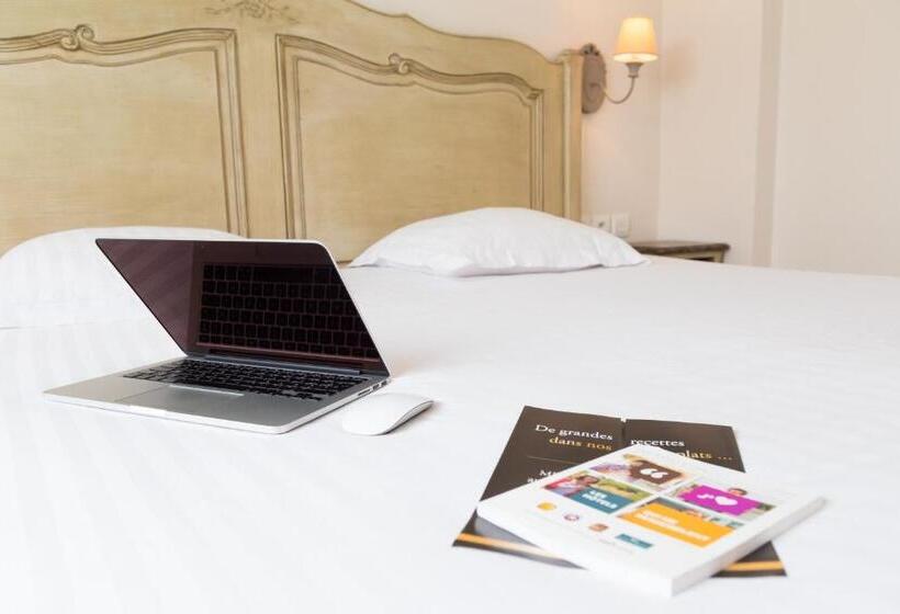 Номер Стандарт Трехместный, The Originals Boutique, Hôtel Les Poèmes De Chartres