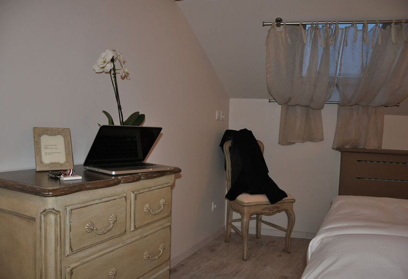 Family Suite, The Originals Boutique, Hôtel Les Poèmes De Chartres