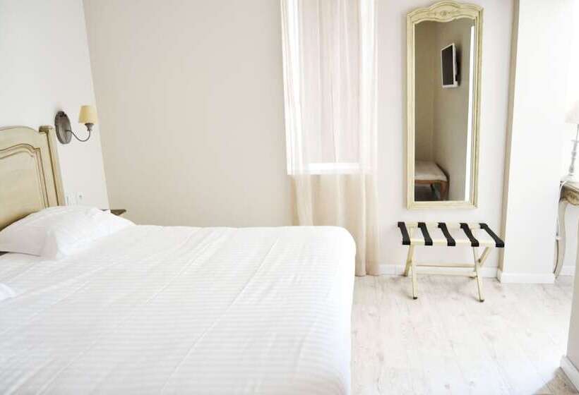 标准三人间, The Originals Boutique, Hôtel Les Poèmes De Chartres