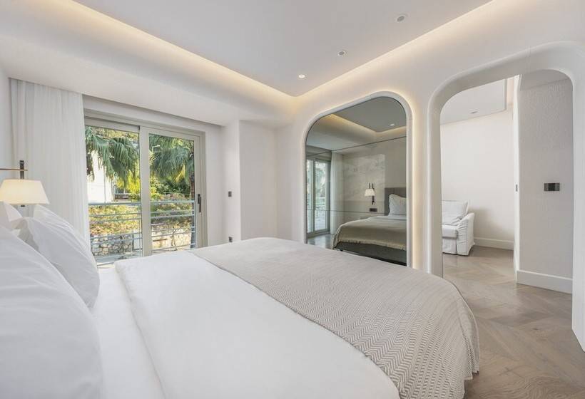 Полулюкс, Yacht Classic Hotel   Boutique Class