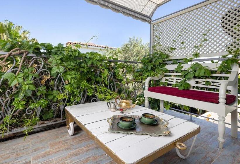 Номер Superior с Балконом, La Capria Suite Hotel Alaçatı   Adults Only