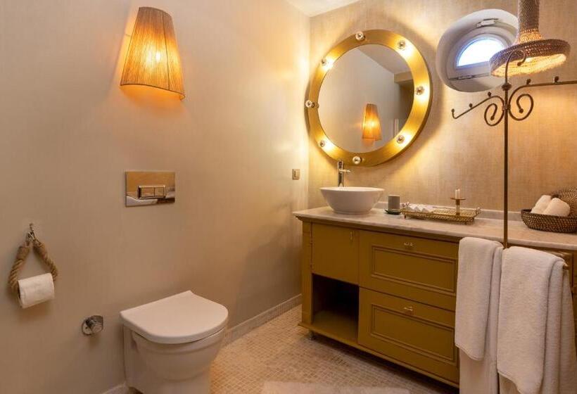 バルコニー付きスーペリアルーム, La Capria Suite Hotel Alaçatı   Adults Only