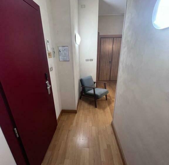 استودیوی استاندارد, Residence Star