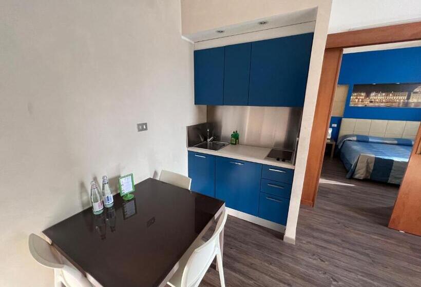 استودیوی لوکس, Residence Star