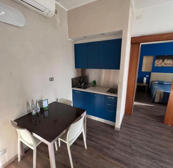 استودیوی لوکس, Residence Star