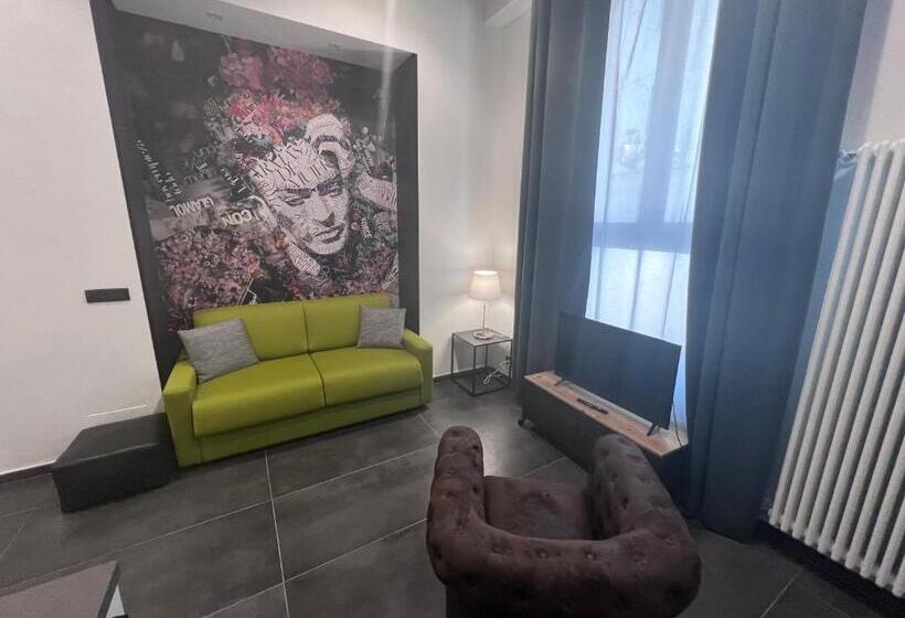 اتاق دوبلکس, Residence Star