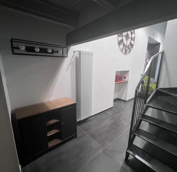 اتاق دوبلکس, Residence Star