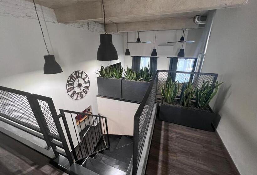 اتاق دوبلکس, Residence Star