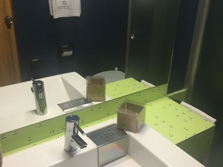 Economy Studio, Residence Star