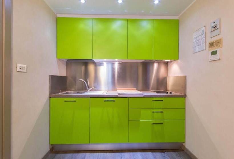 آپارتمان 1 خوابه, Residence Star