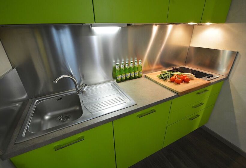 آپارتمان 1 خوابه, Residence Star