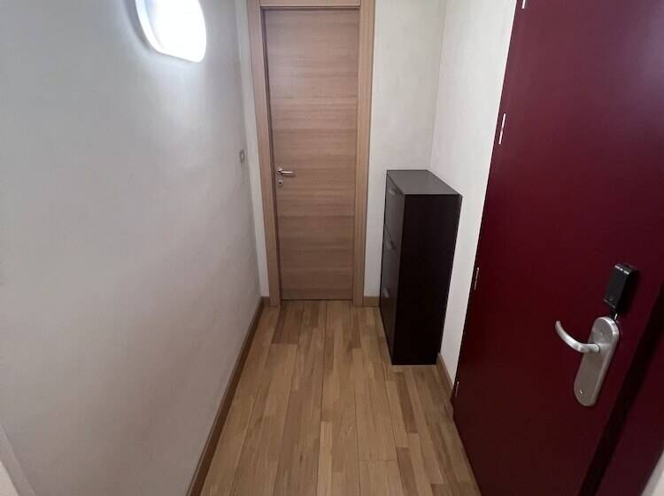 استودیوی استاندارد, Residence Star