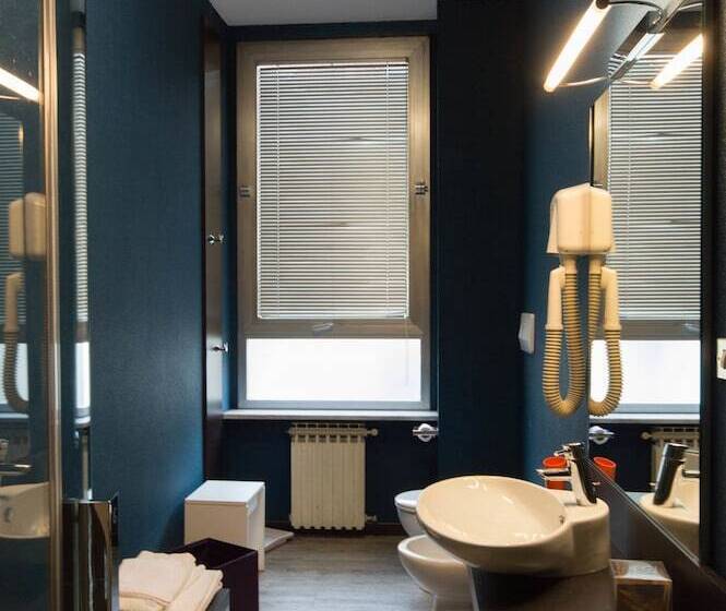 استودیوی لوکس, Residence Star