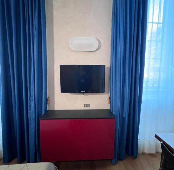 استودیوی استاندارد, Residence Star