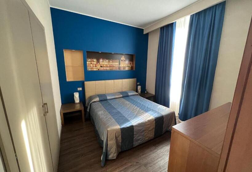 استودیوی لوکس, Residence Star