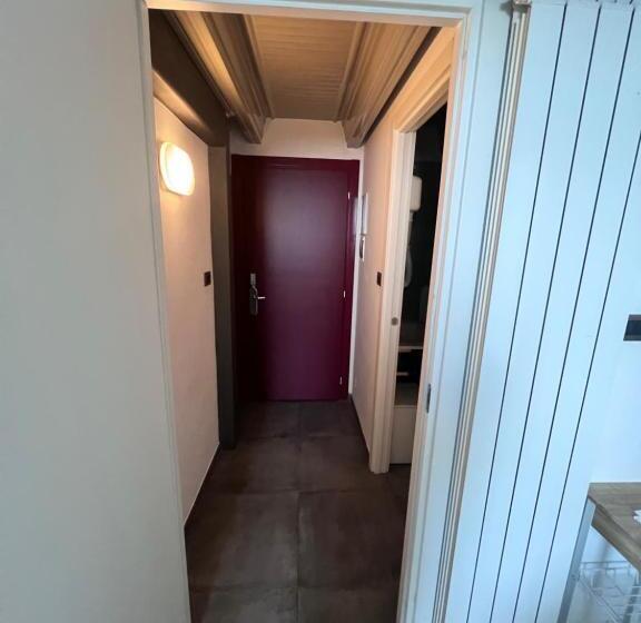 اتاق استاندارد, Residence Star