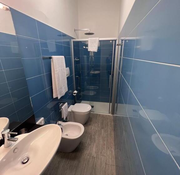 استودیوی سوپریور, Residence Star