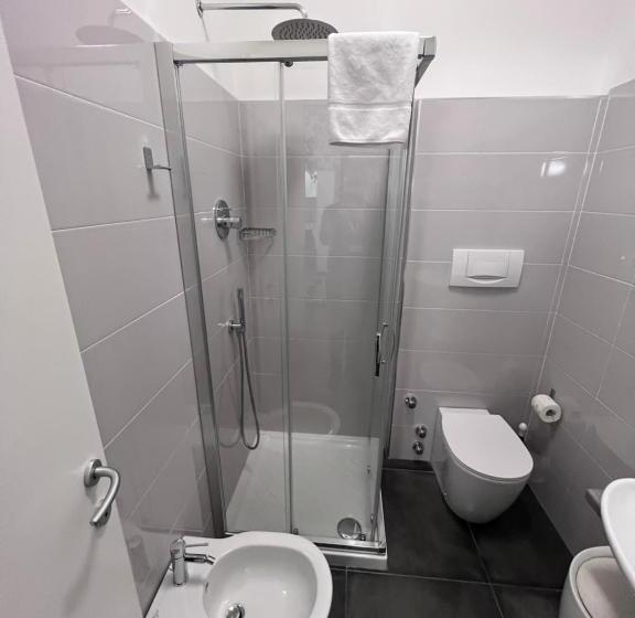 استودیوی لوکس, Residence Star